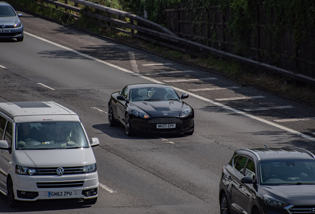 Aston Martin DB9