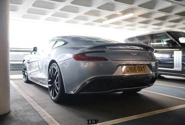 Aston Martin Vanquish 2013