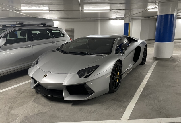 Lamborghini Aventador LP700-4