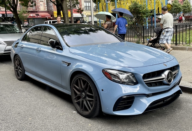 Mercedes-AMG E 63 S W213