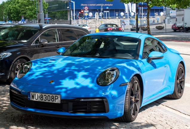 Porsche 992 Carrera 4S