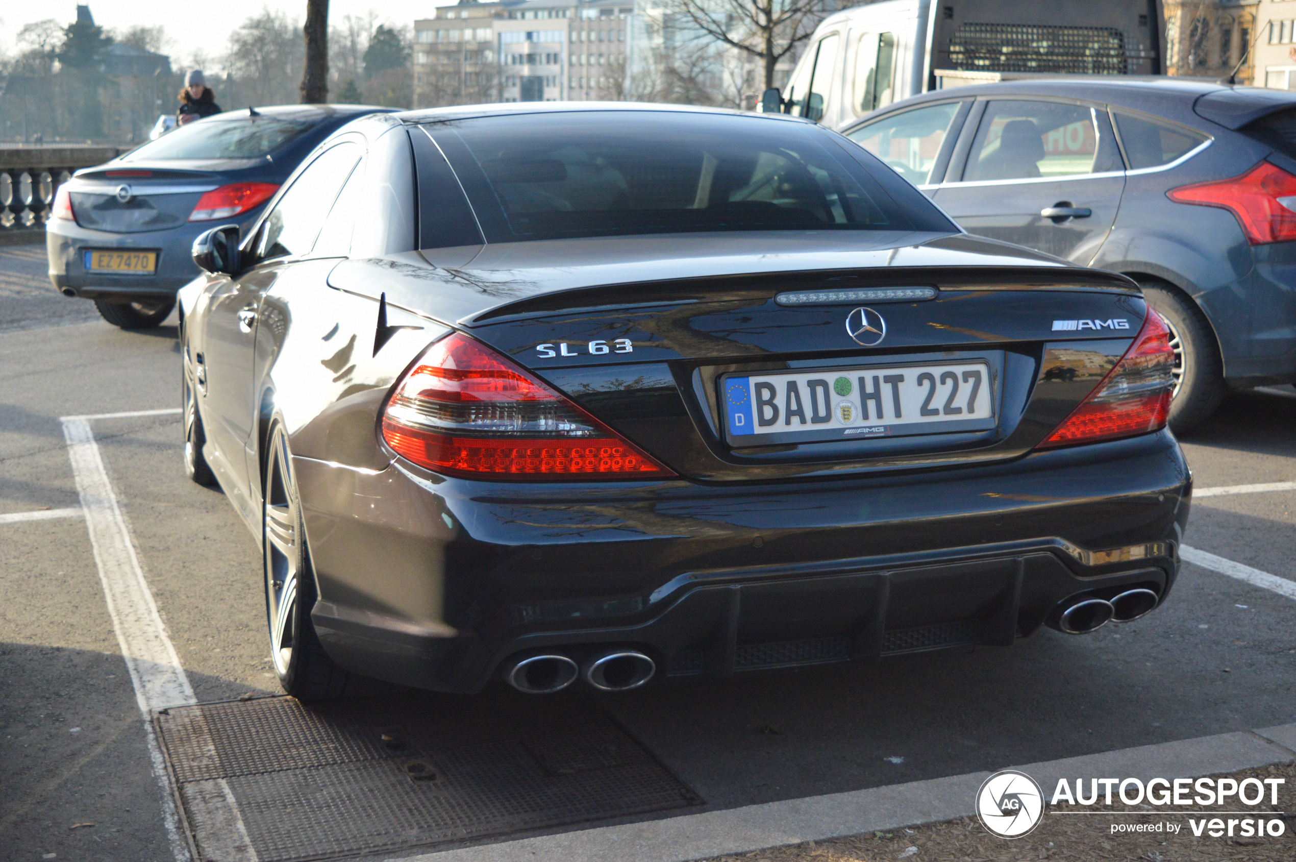 Mercedes-Benz SL 63 AMG