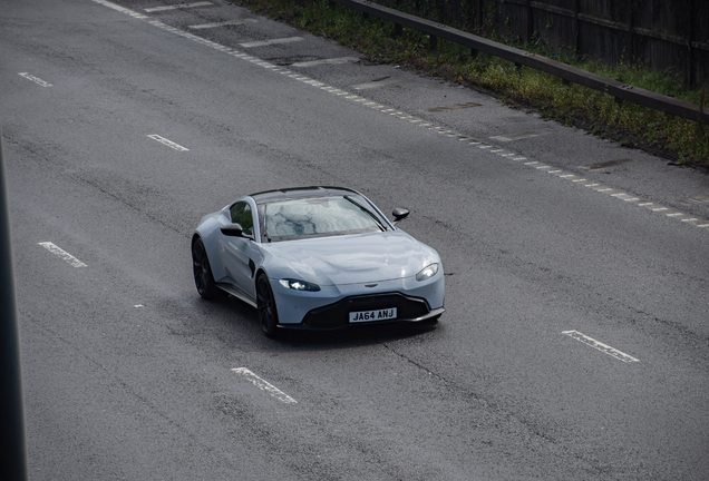 Aston Martin V8 Vantage 2018