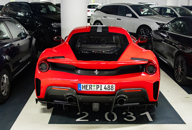 Ferrari 488 Pista