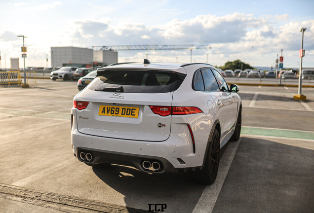 Jaguar F-PACE SVR