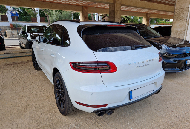 Porsche 95B Macan Turbo