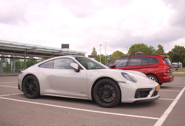 Porsche 992 Carrera GTS