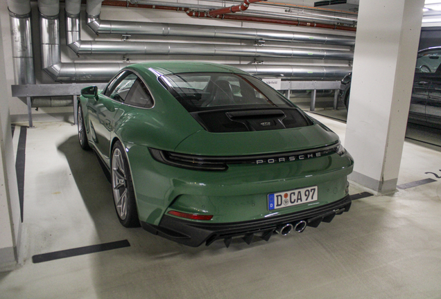 Porsche 992 GT3 Touring