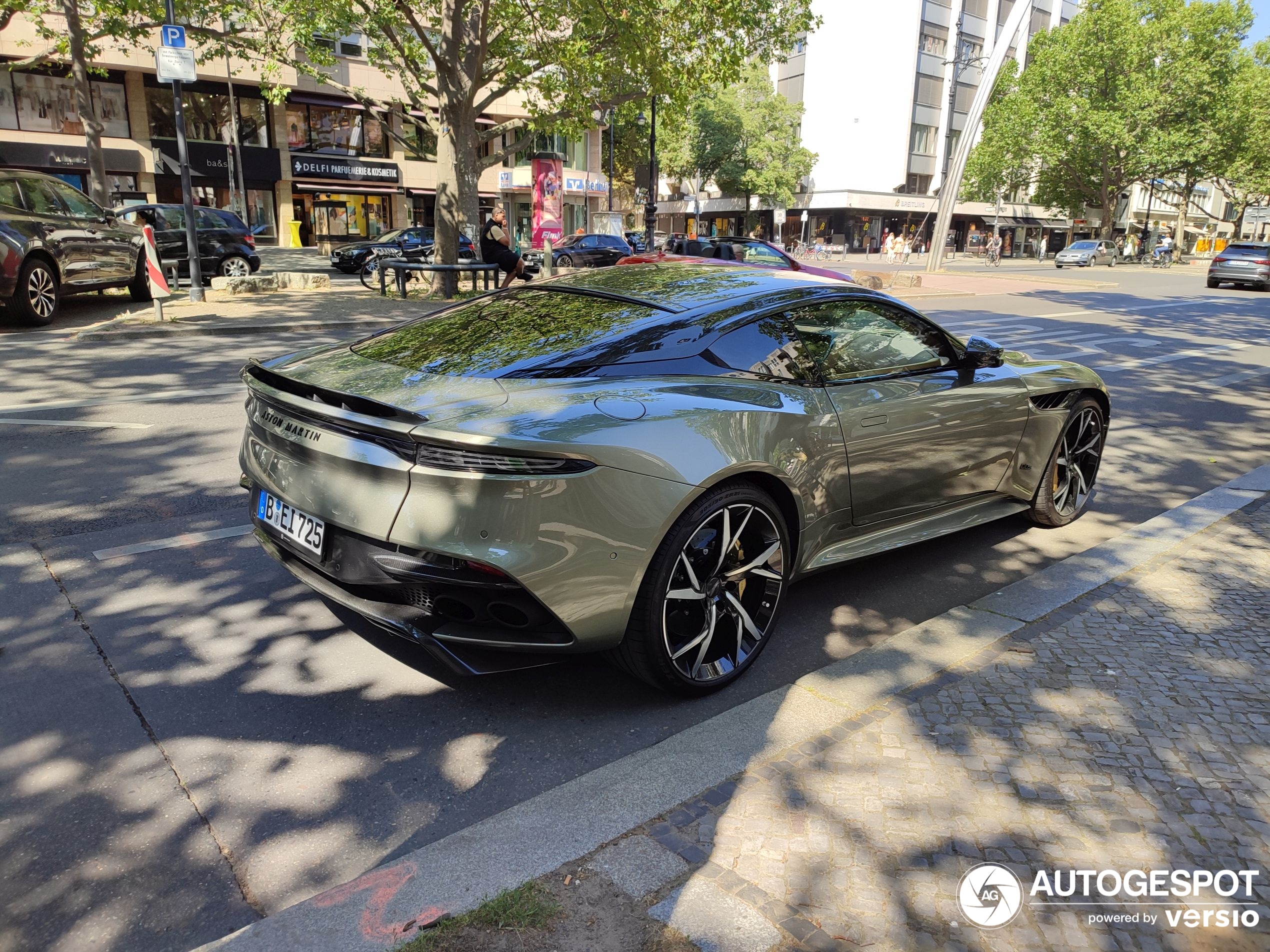 Aston Martin DBS Superleggera