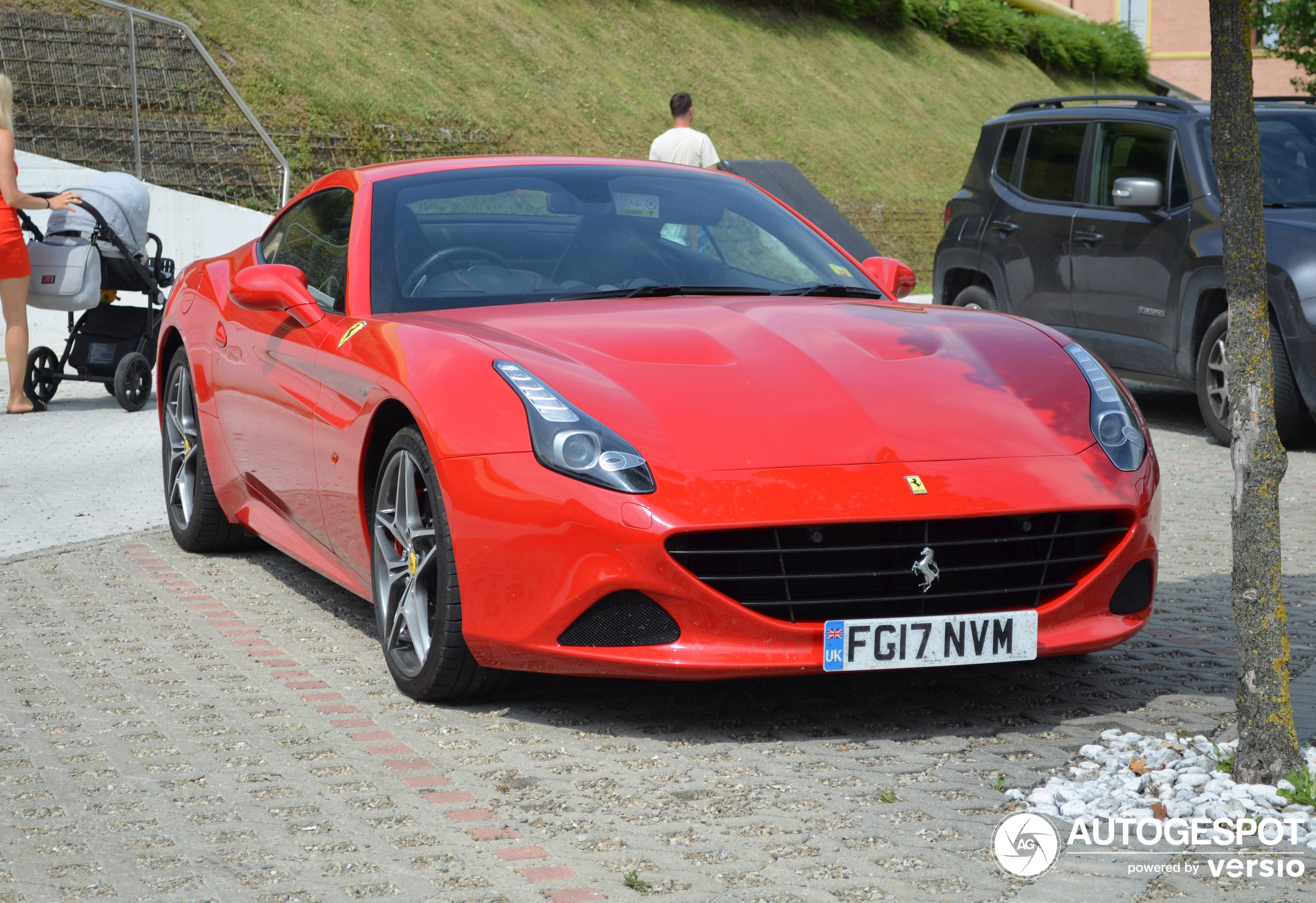 Ferrari California T