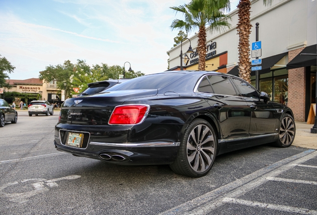 Bentley Flying Spur V8 2021