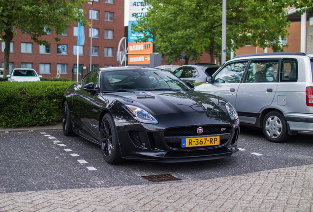 Jaguar F-TYPE S Coupé