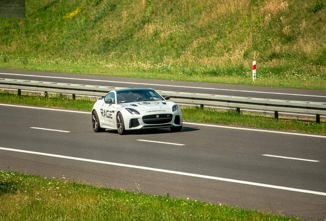 Jaguar F-TYPE SVR Coupé 2017