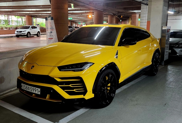 Lamborghini Urus