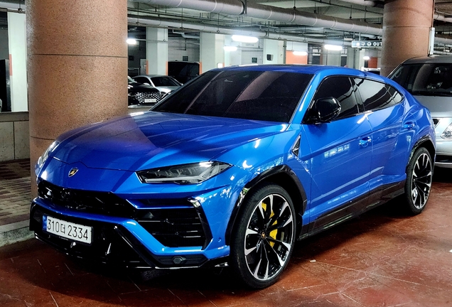 Lamborghini Urus