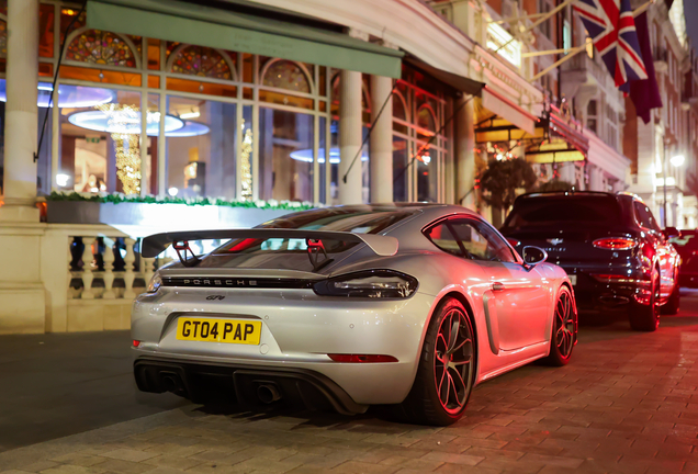 Porsche 718 Cayman GT4