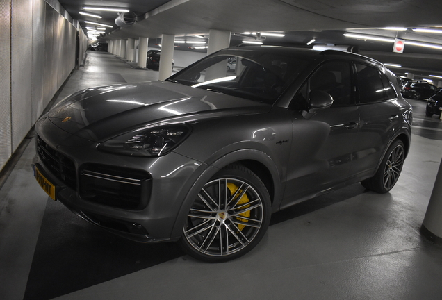 Porsche Cayenne Turbo S E-Hybrid