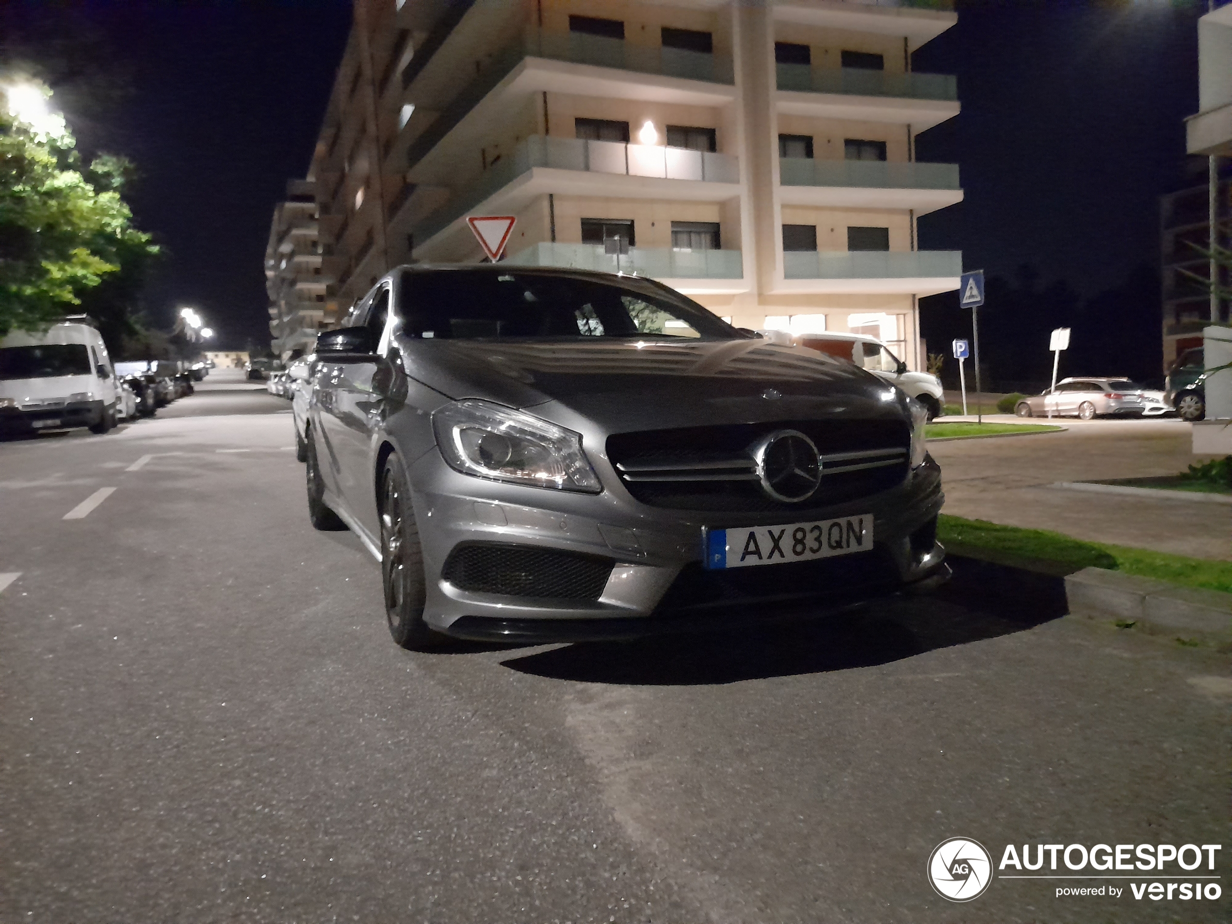 Mercedes-Benz A 45 AMG