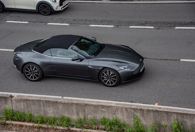 Aston Martin DB11 V8 Volante