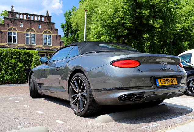 Bentley Continental GTC V8 2020