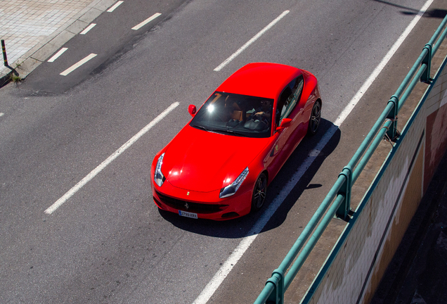 Ferrari FF