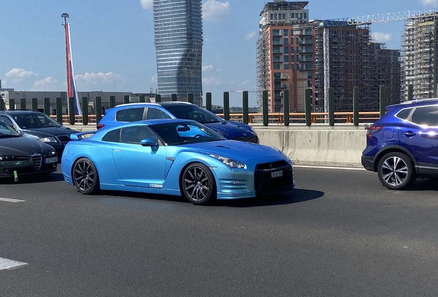 Nissan GT-R 2011