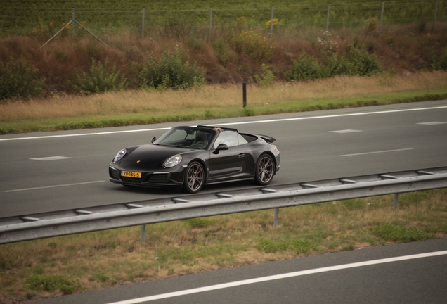 Porsche 991 Carrera 4S Cabriolet MkII