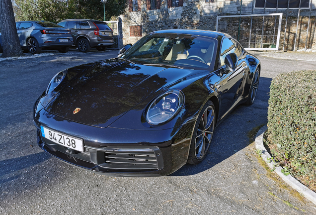 Porsche 992 Carrera 4S