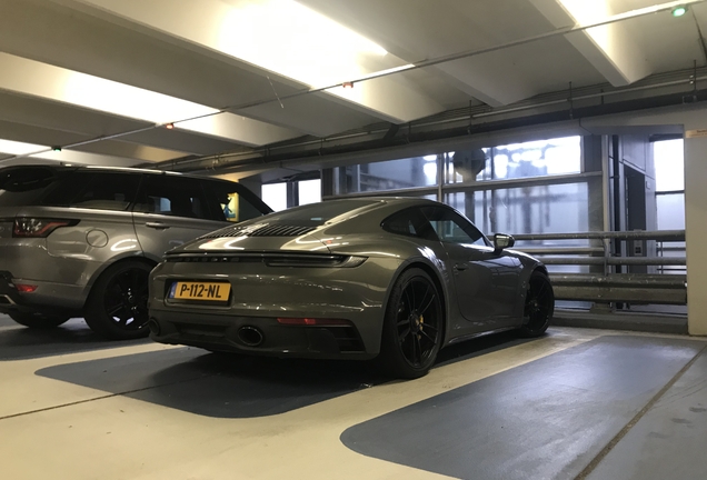 Porsche 992 Carrera GTS