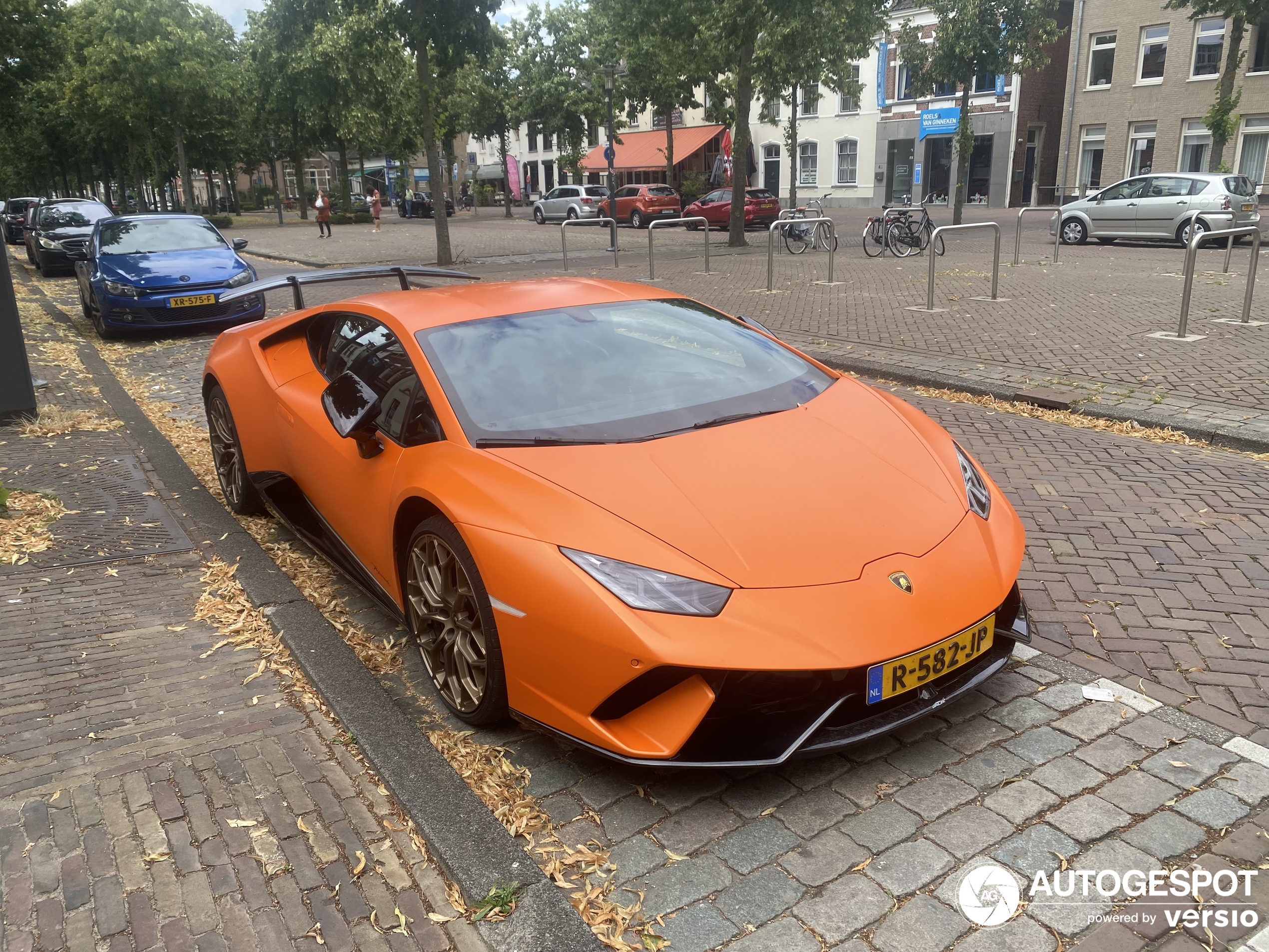 Lamborghini Huracán LP640-4 Performante