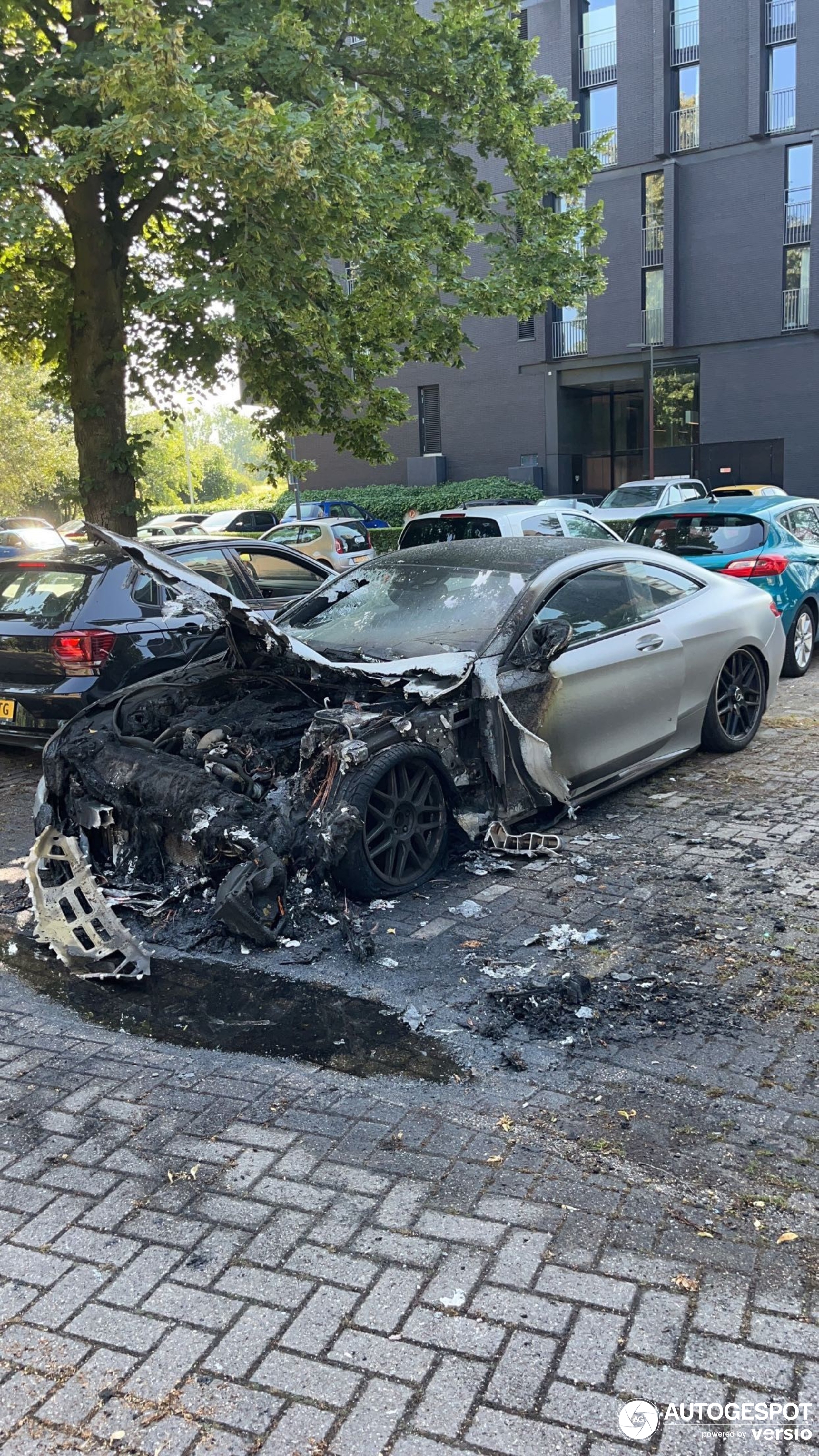 An S63 AMG burned down in Breda