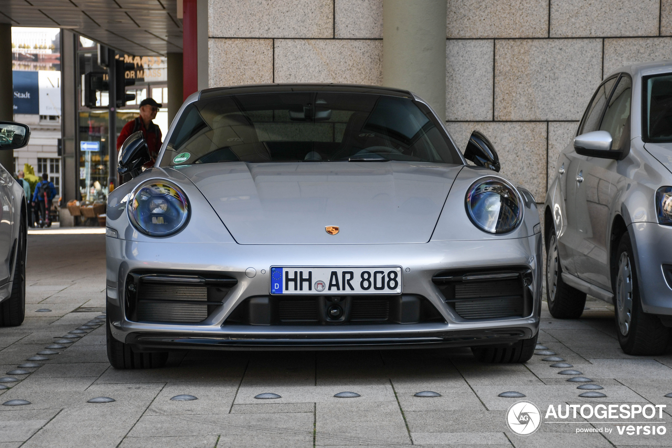 Porsche 992 Carrera GTS