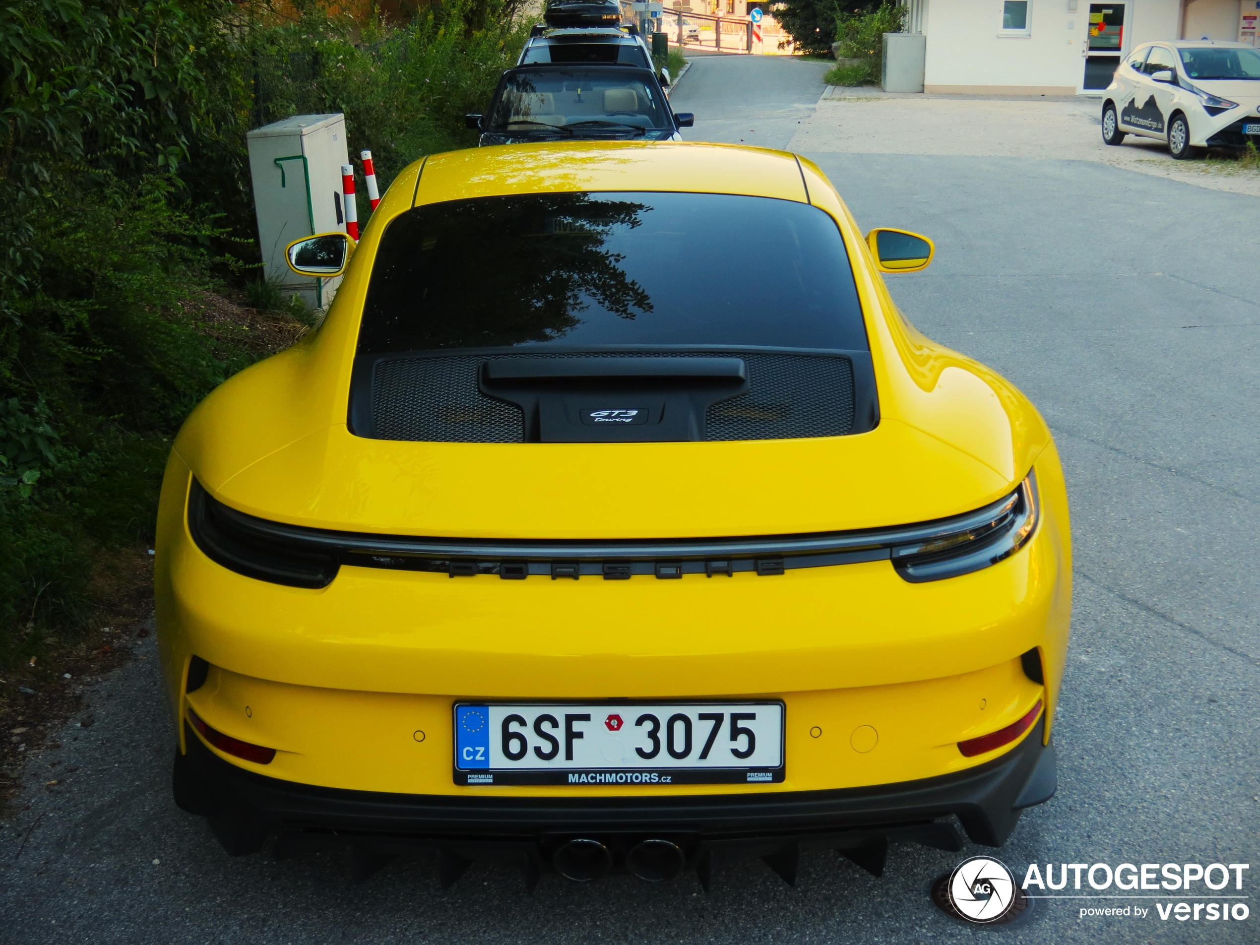 Porsche 992 GT3 Touring