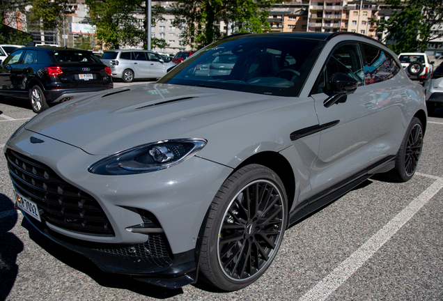 Aston Martin DBX707