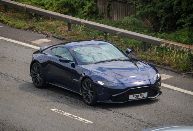 Aston Martin V8 Vantage 2018