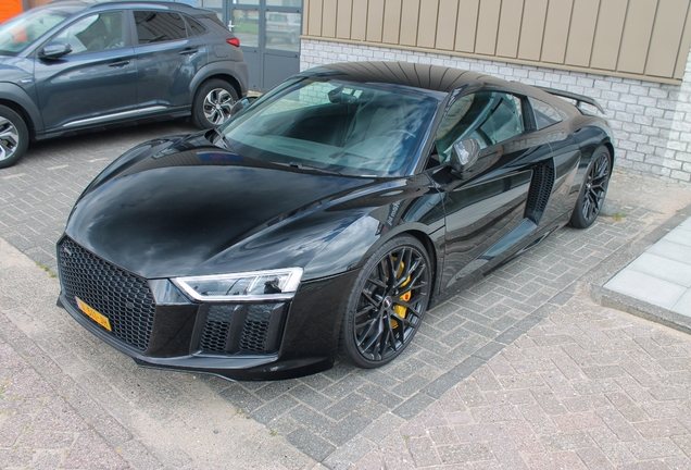 Audi R8 V10 Plus 2015