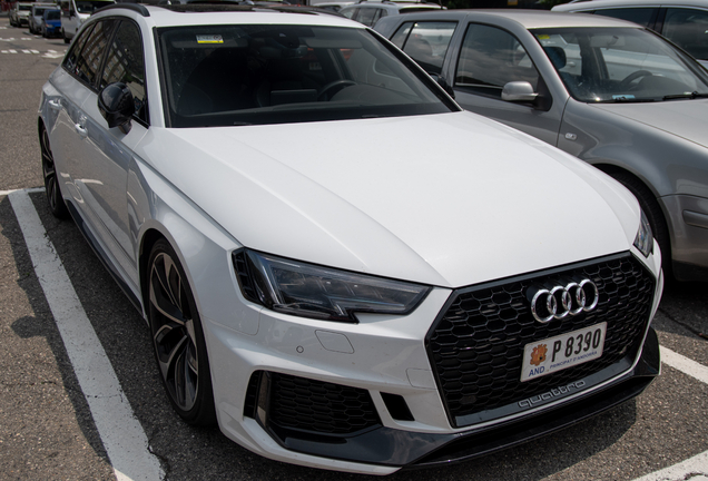 Audi RS4 Avant B9