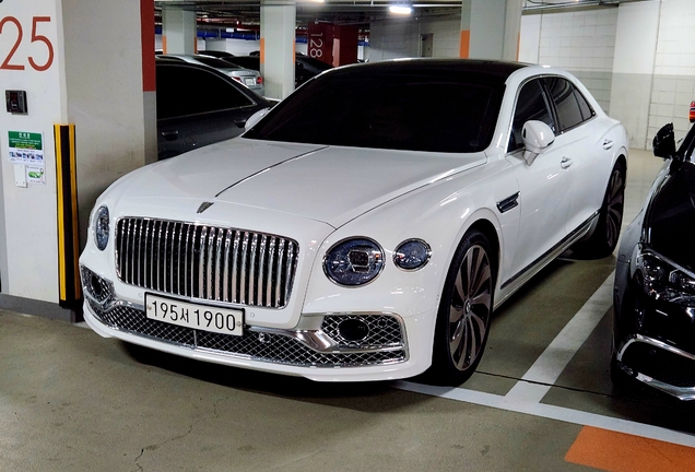 Bentley Flying Spur V8 2021