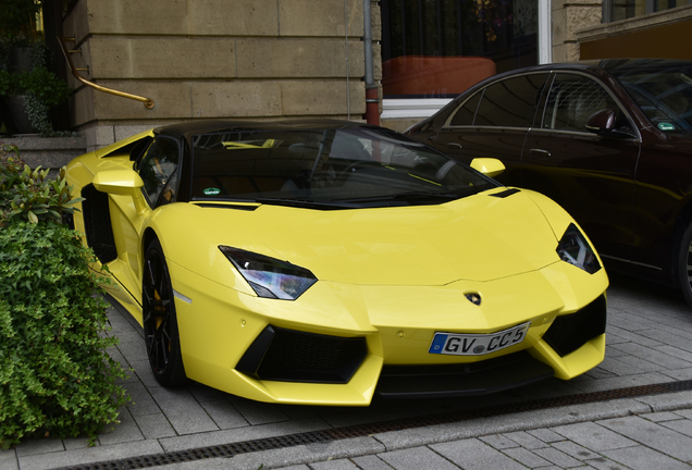 Lamborghini Aventador LP700-4 Roadster