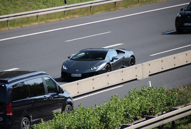 Lamborghini Huracán LP640-4 EVO