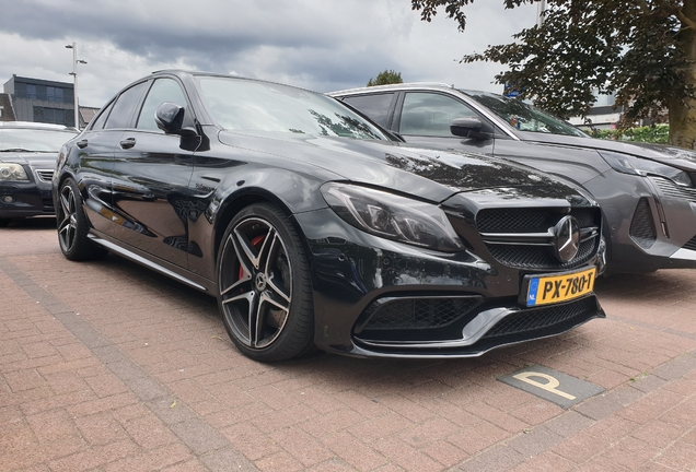 Mercedes-AMG C 63 S W205