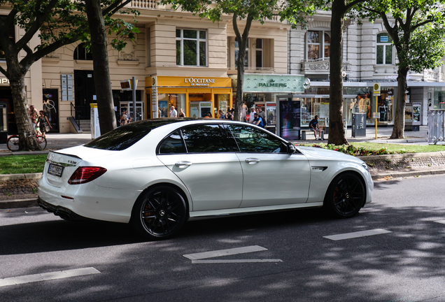 Mercedes-AMG E 63 S W213
