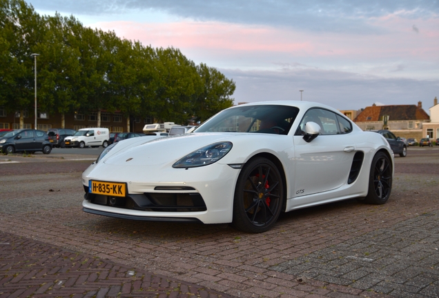 Porsche 718 Cayman GTS