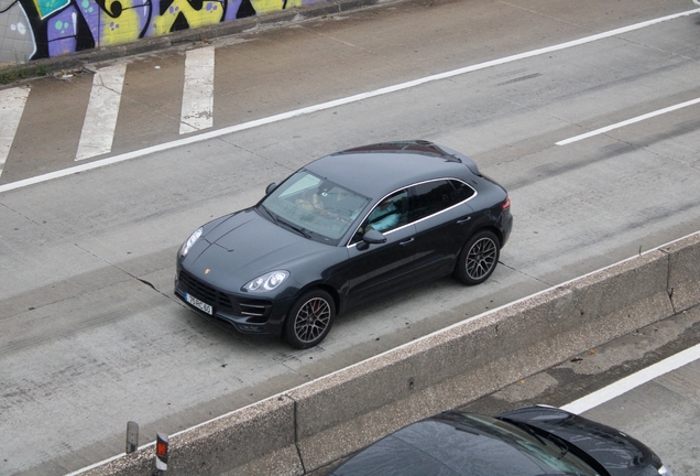 Porsche 95B Macan Turbo