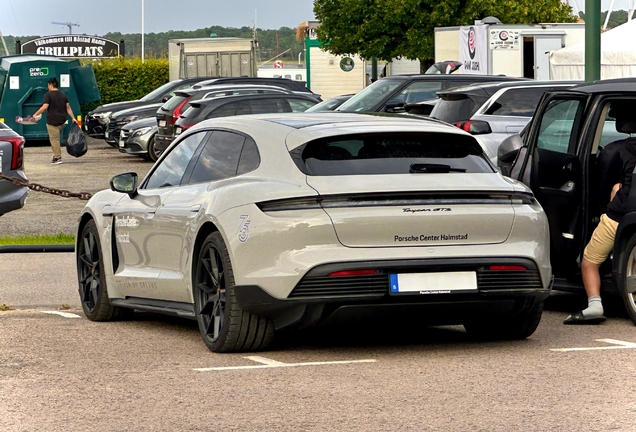 Porsche Taycan GTS Sport Turismo