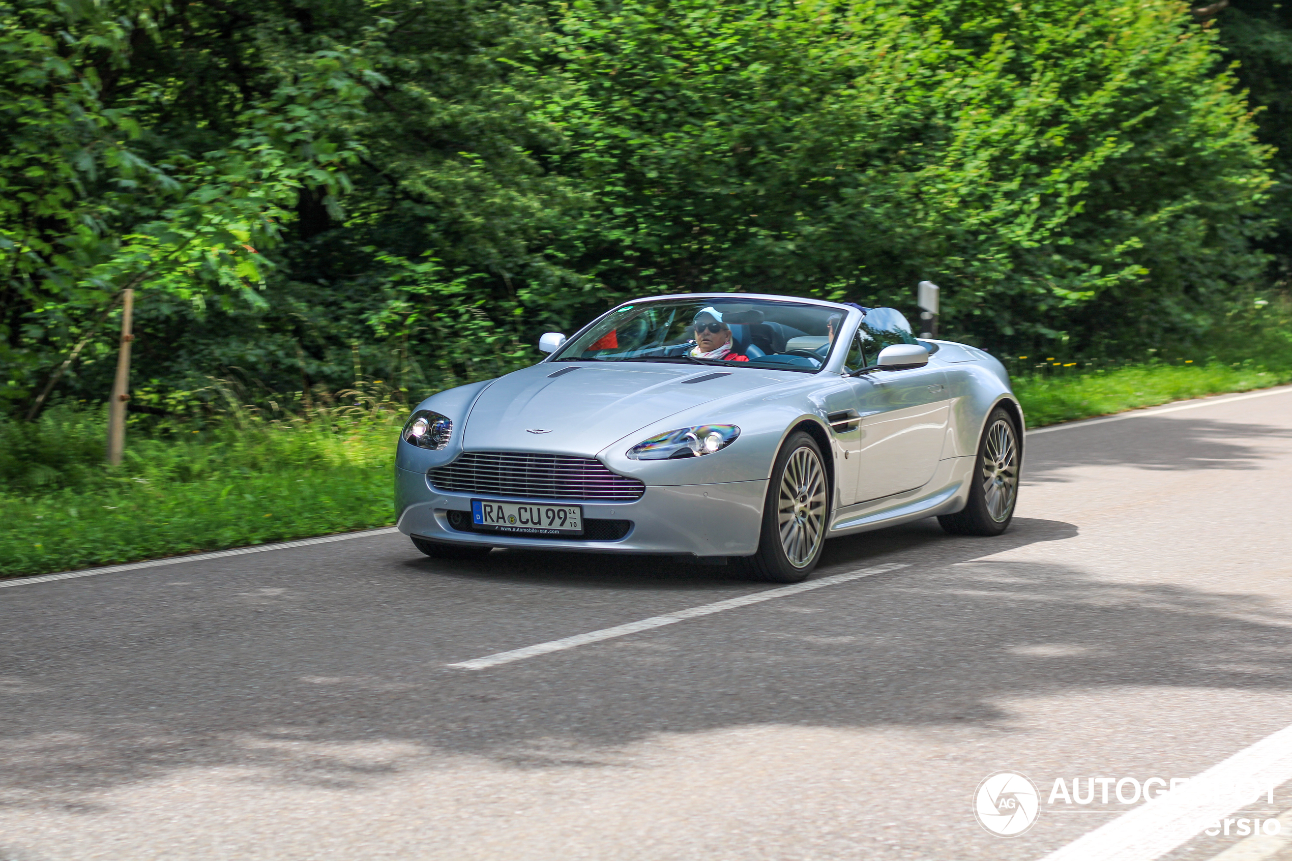 Aston Martin V8 Vantage Roadster