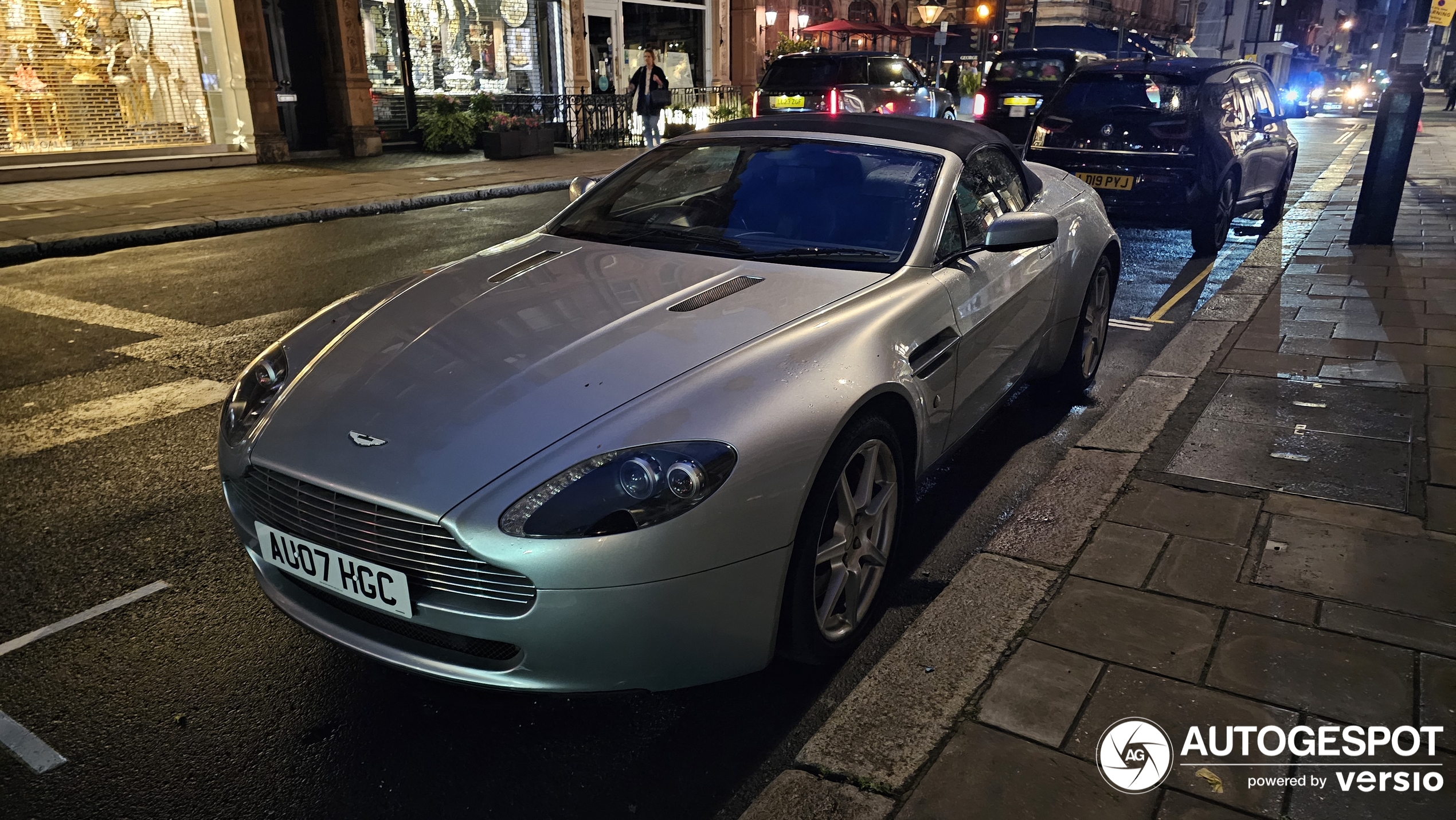 Aston Martin V8 Vantage Roadster