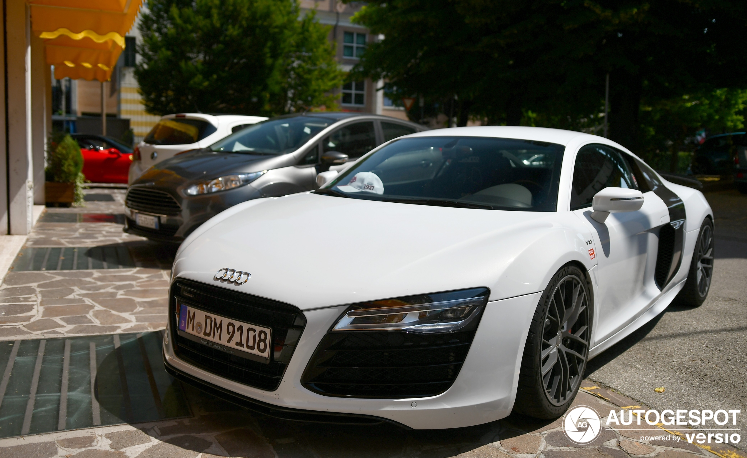 Audi R8 V10 Plus 2013