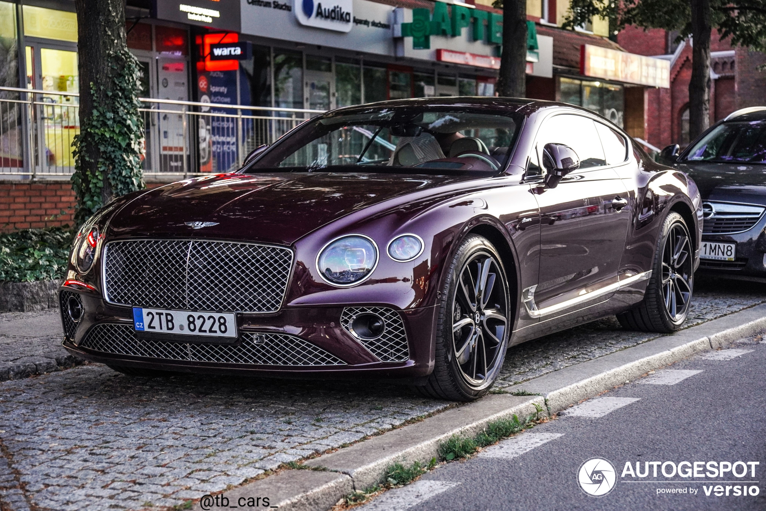 Bentley Continental GT V8 Azure