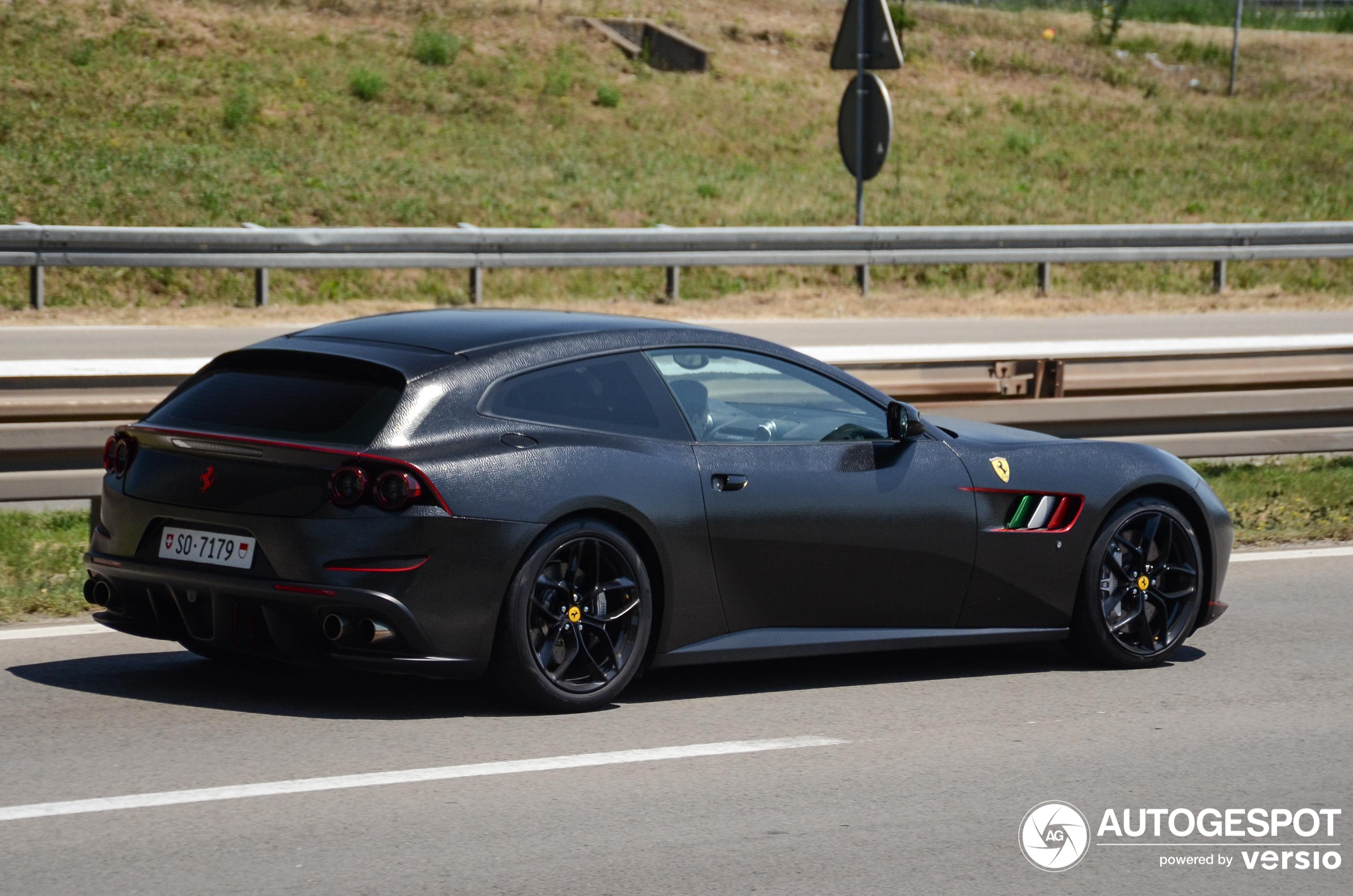 Ferrari GTC4Lusso T